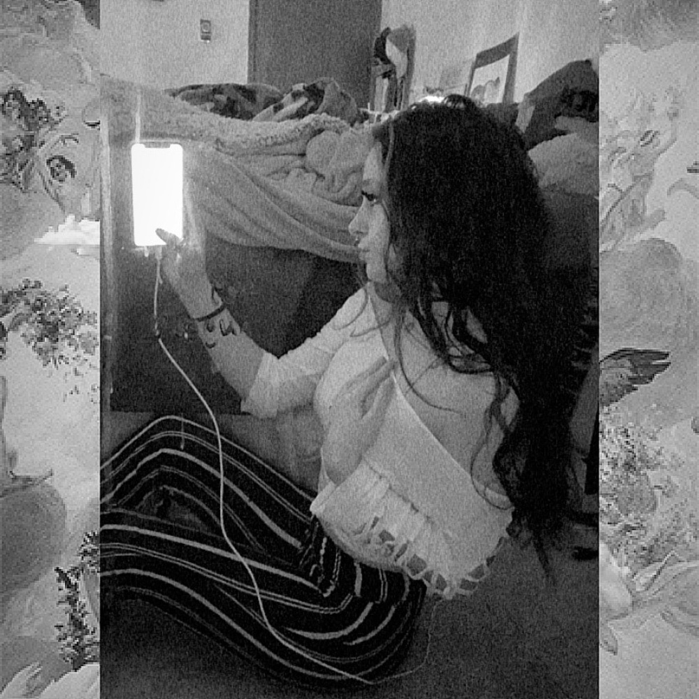 Meet your Posher, Chloe